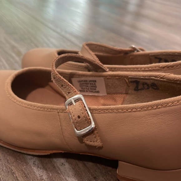 Bloch Tan Leather Mary Jane Tap Shoe size 10.5 - Picture 8 of 8